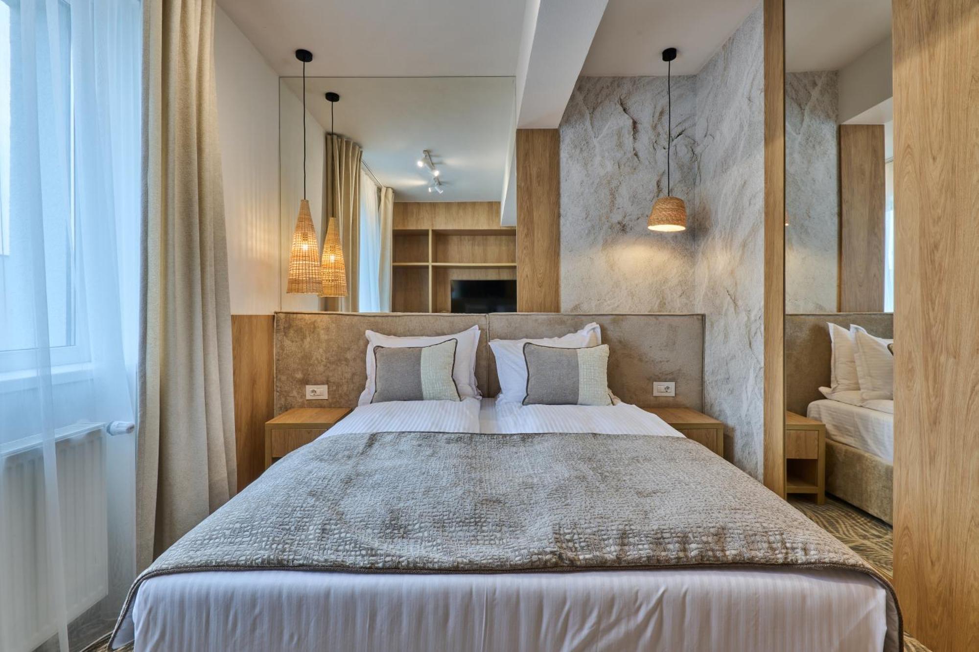 Hotel Serenity Timişoara Exteriör bild