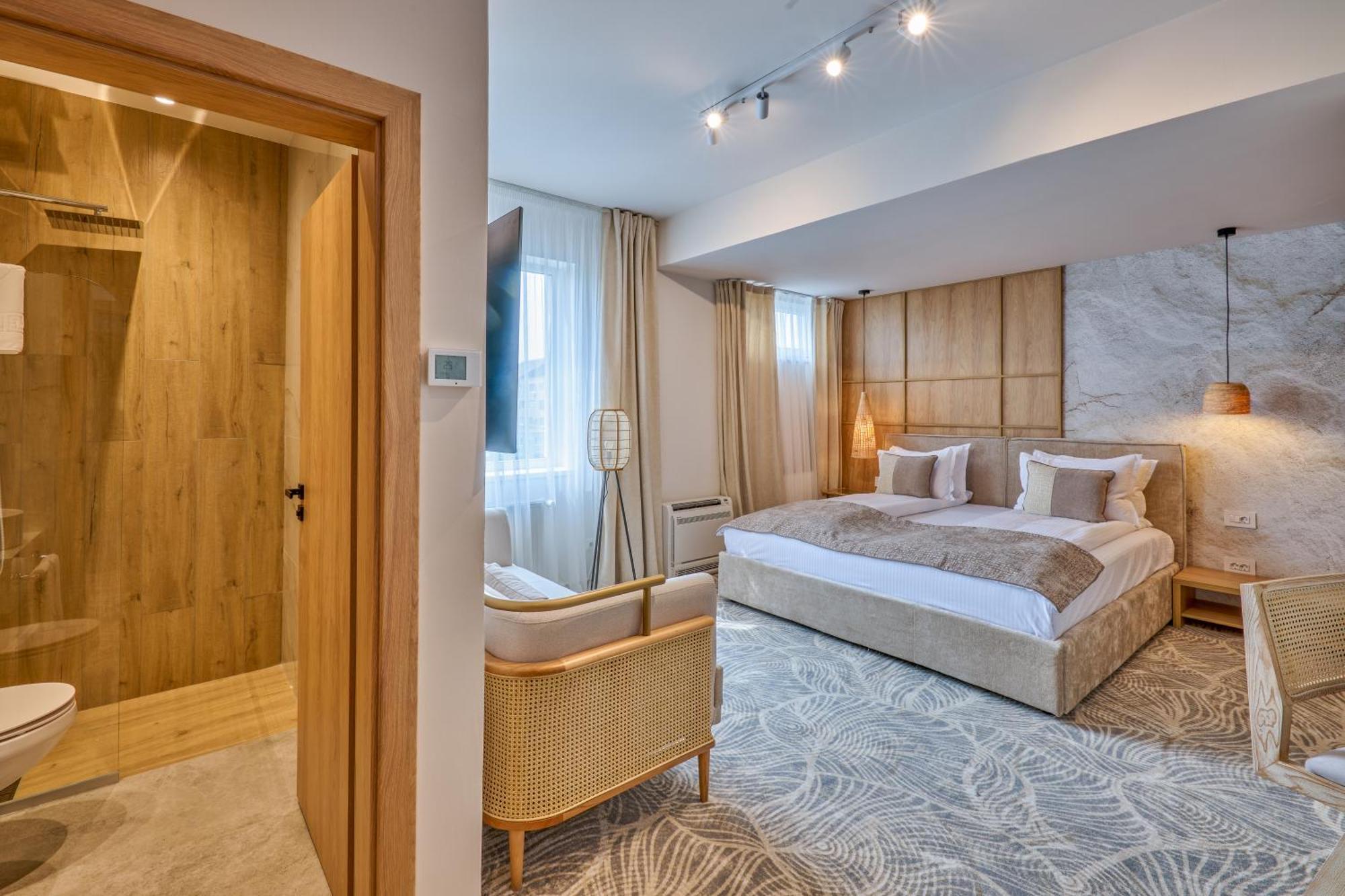 Hotel Serenity Timişoara Exteriör bild