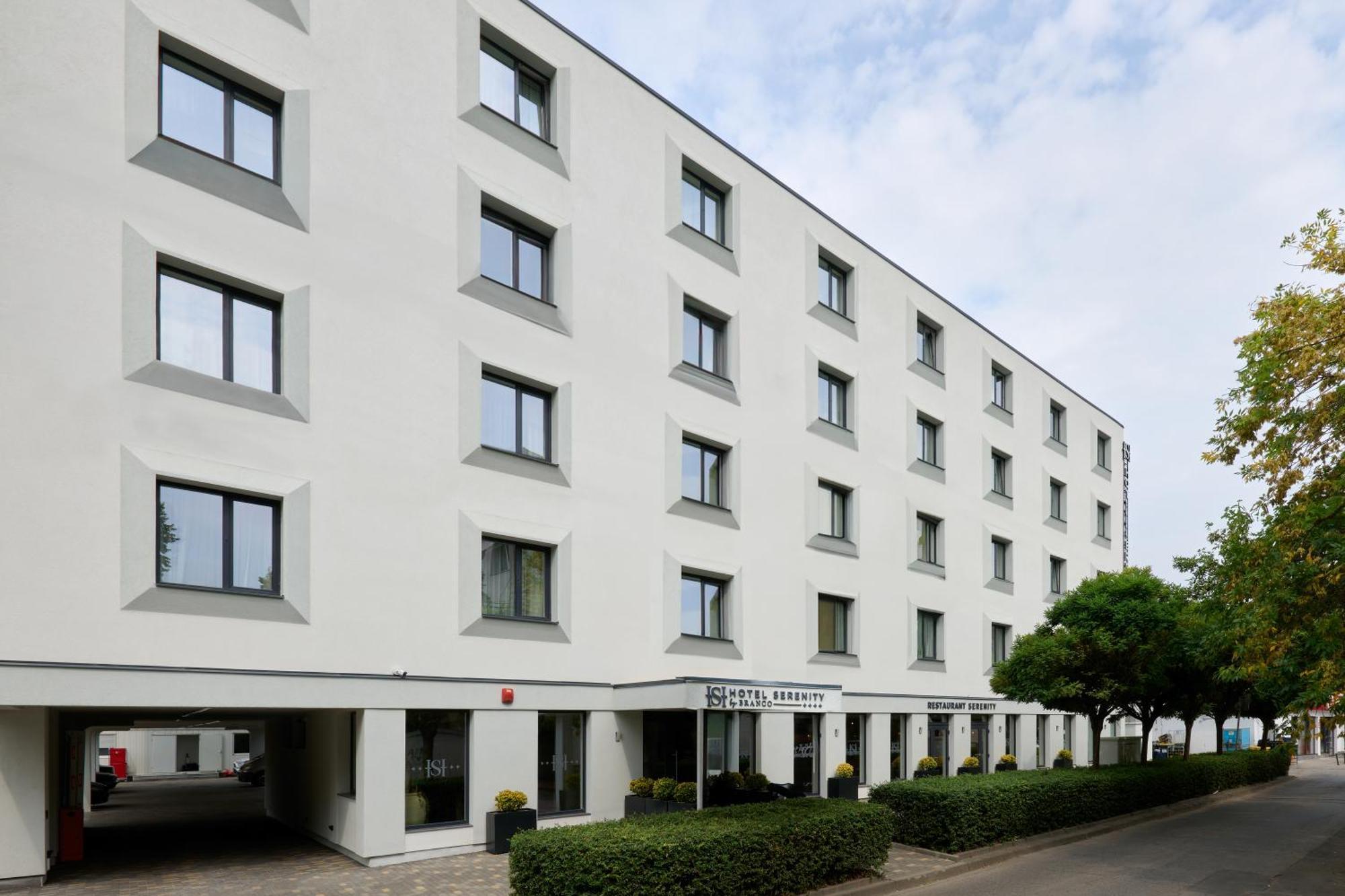 Hotel Serenity Timişoara Exteriör bild