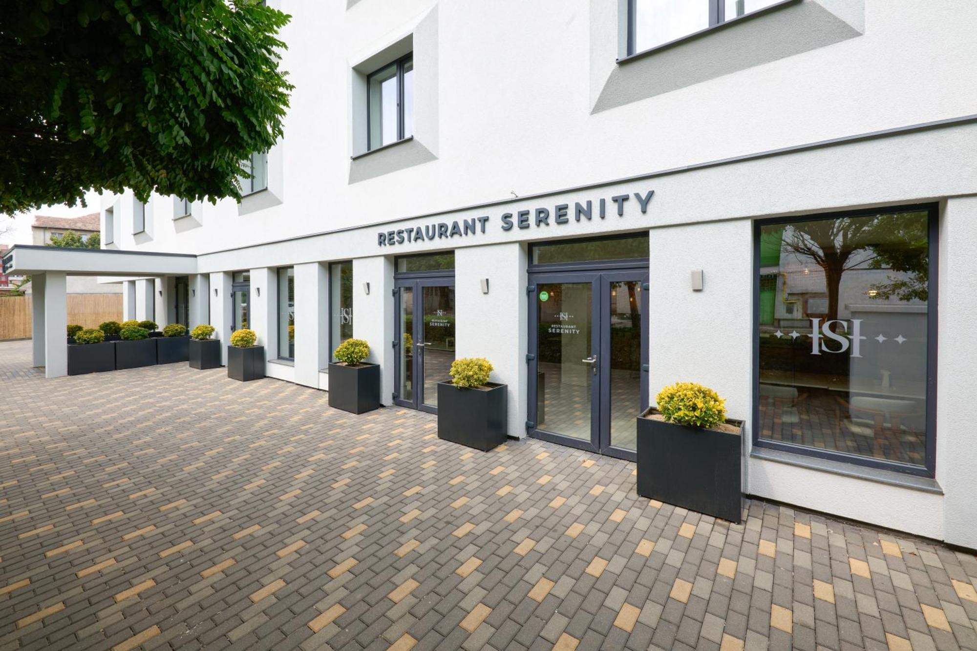 Hotel Serenity Timişoara Exteriör bild